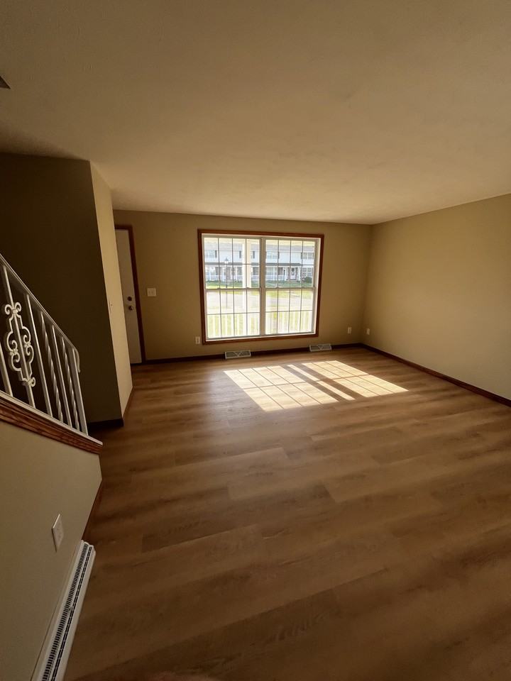 1171 Yuma Circle Southwest #E - Photo 2 of 11