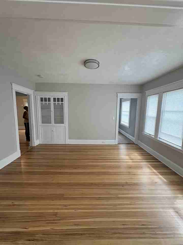 45 Mountain St #2ndFL - Photo 4 of 7