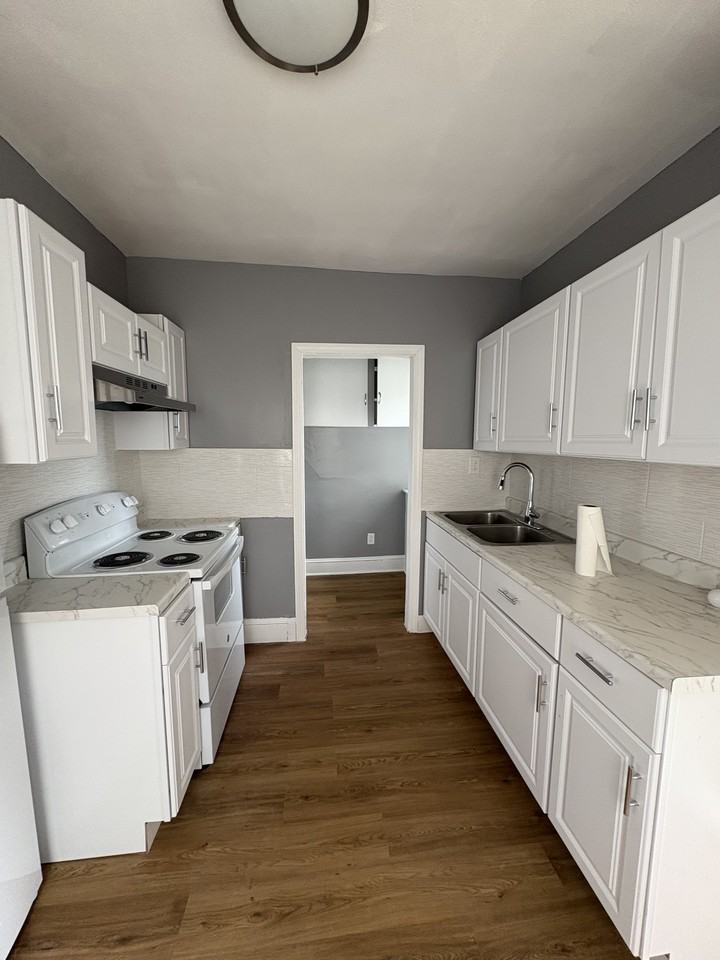 45 Mountain St #2ndFL - Photo 6 of 7