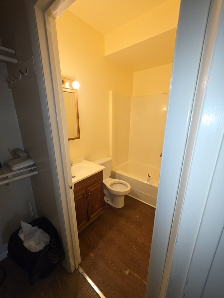 131 Cumberland St #2 - Photo 3 of 8