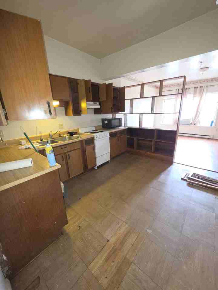 131 Cumberland St #2 - Photo 6 of 8