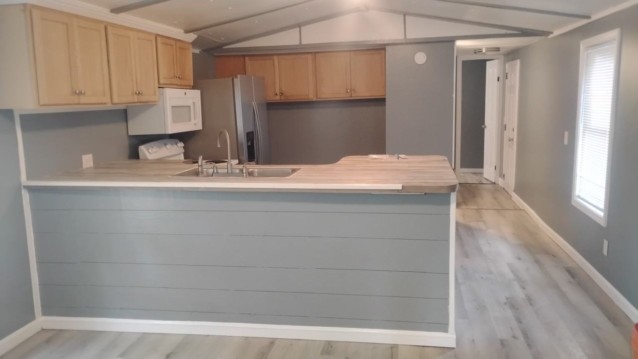 800 Denton Blvd Nw #NA - Photo 3 of 7