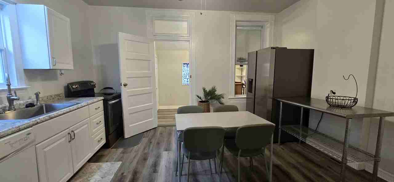 4460 Norfolk Ave #NA - Photo 7 of 14