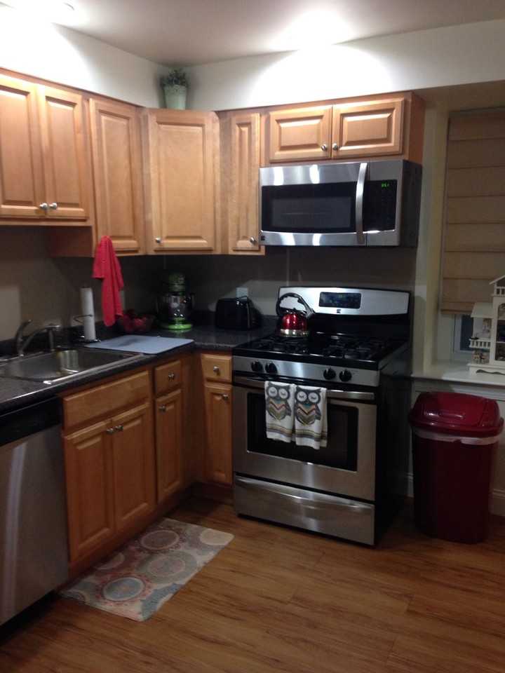513 S Orange St #4 - Photo 6 of 7