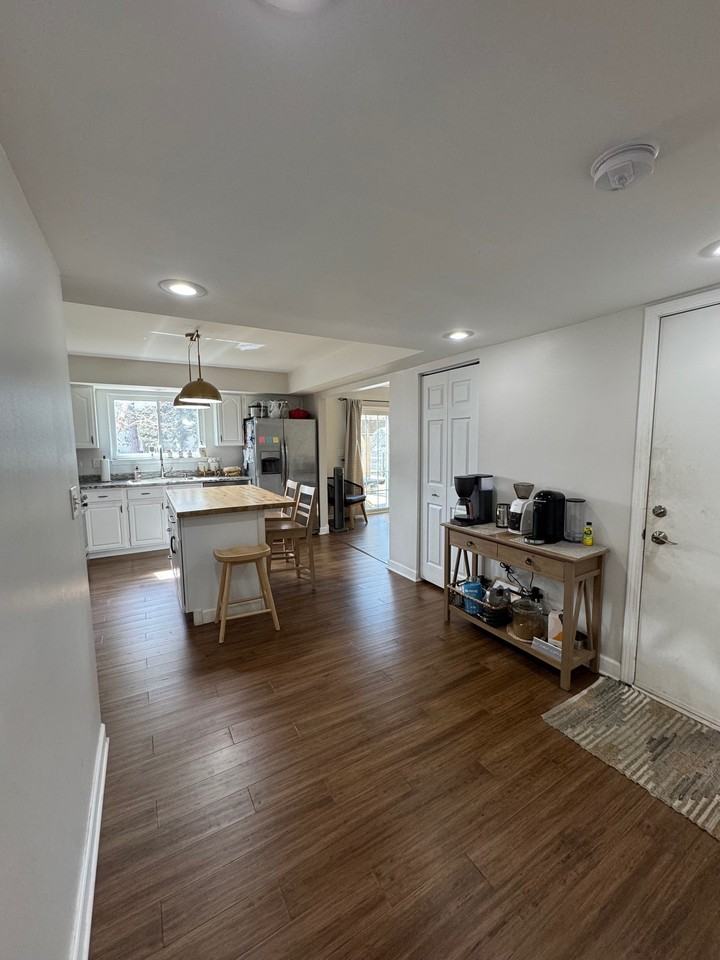 1305 Regent Dr #NA - Photo 7 of 19