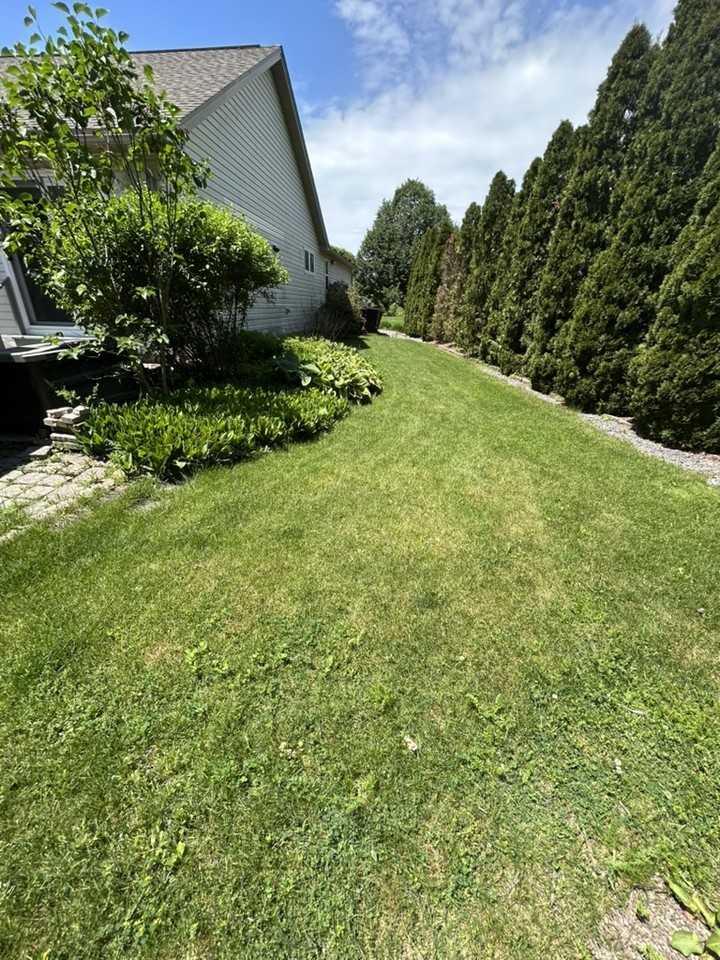 1864 Autumnwood Dr #NA - Photo 2 of 19