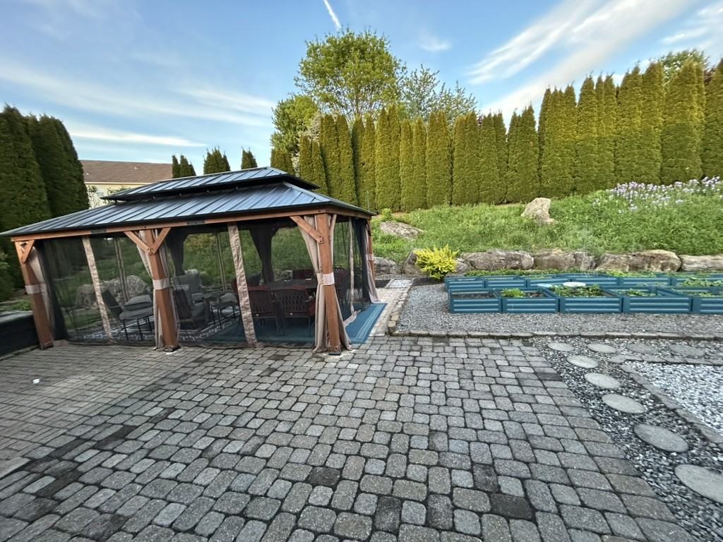 1864 Autumnwood Dr #NA - Photo 3 of 19
