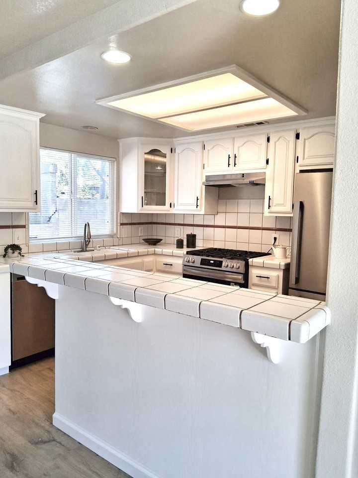 187 Washington St #187 - Photo 6 of 21