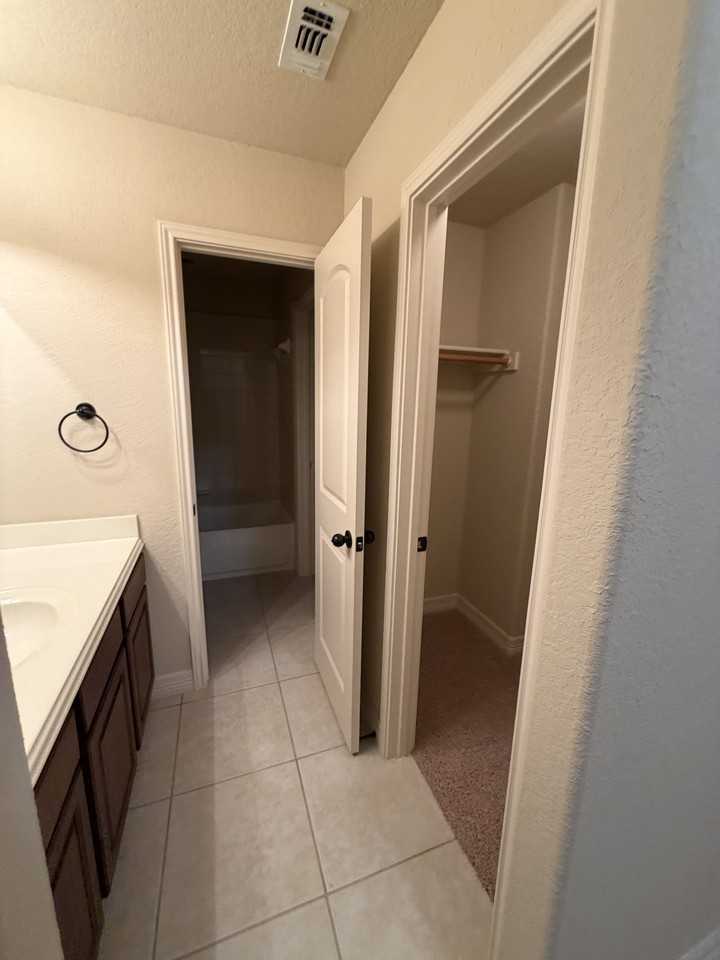 21706 Chaucer Hl #NA - Photo 3 of 20