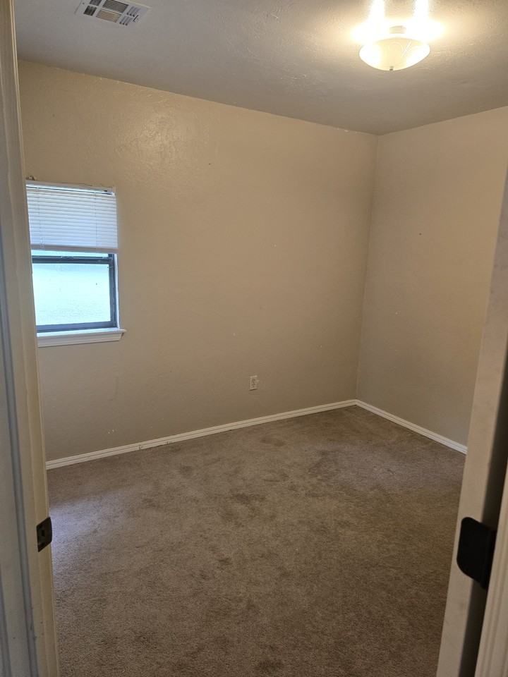 10905 Ne 17th St #NA - Photo 3 of 10