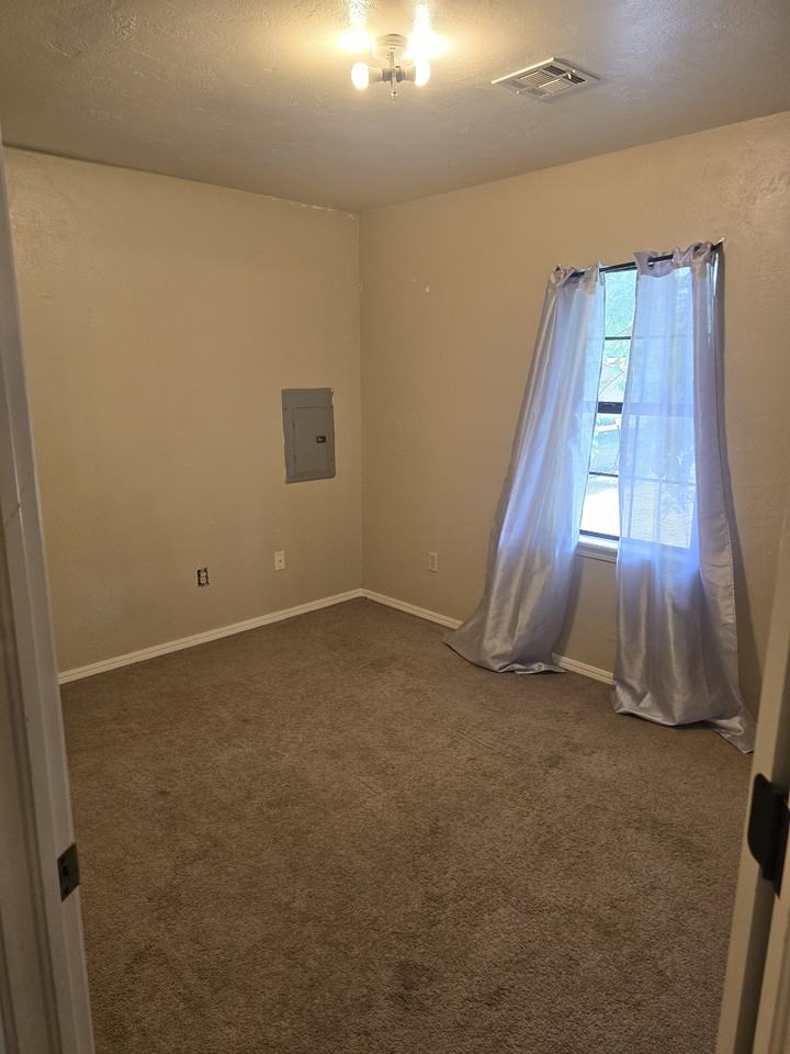 10905 Ne 17th St #NA - Photo 4 of 10