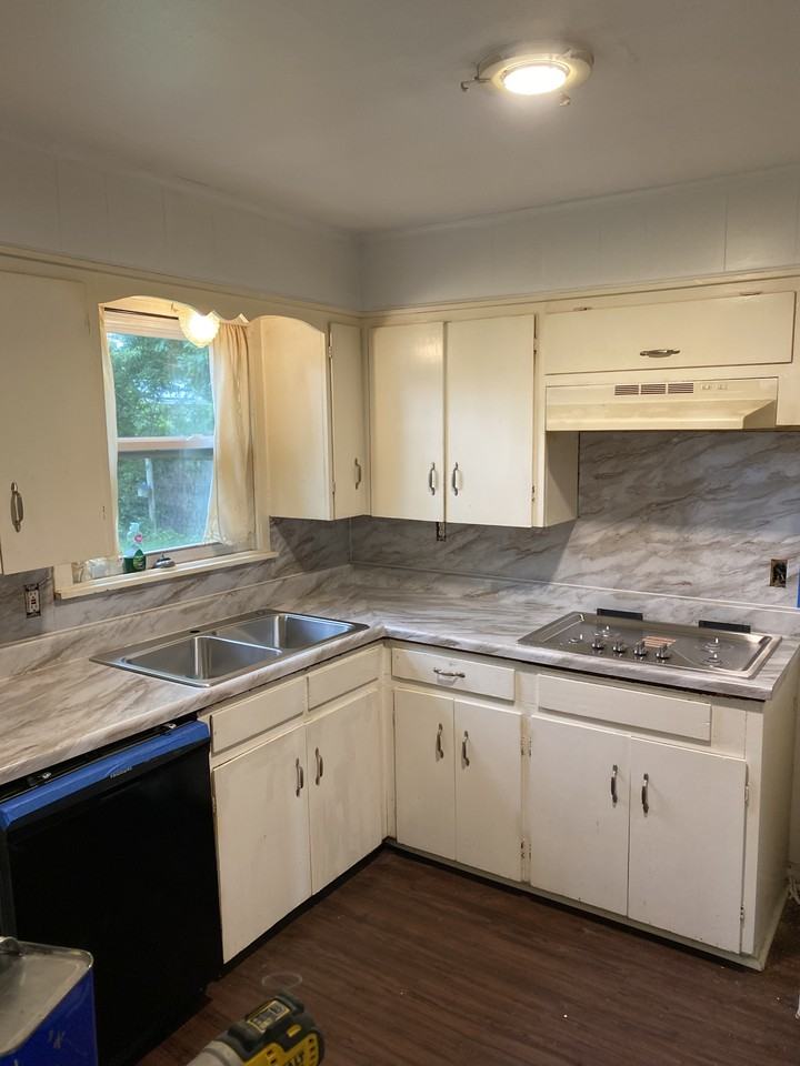 7769 E Skelly Dr #NA - Photo 2 of 14