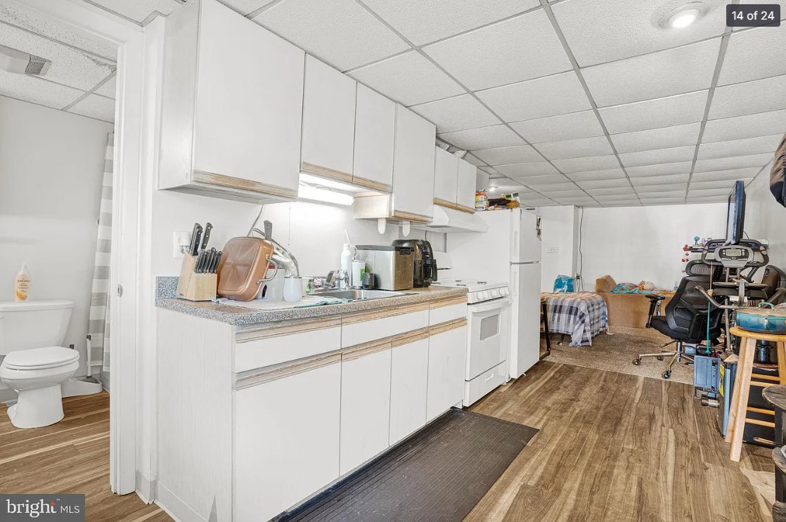 2424 Berryhill St #NA - Photo 3 of 6