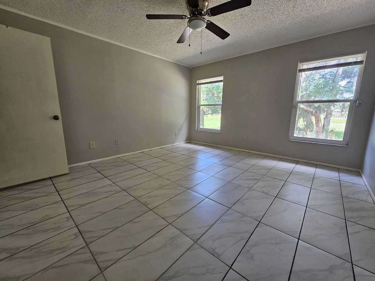 6560 Whirlaway Cir - Photo 5 of 5