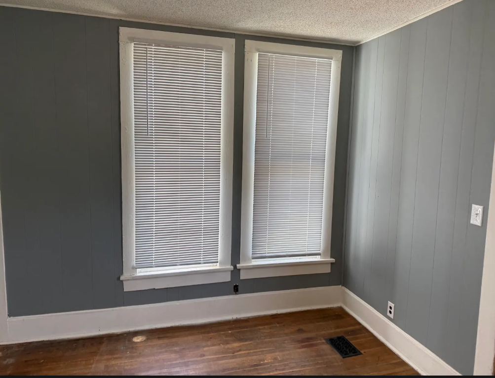 611 N Springfield Ave #NA - Photo 2 of 7
