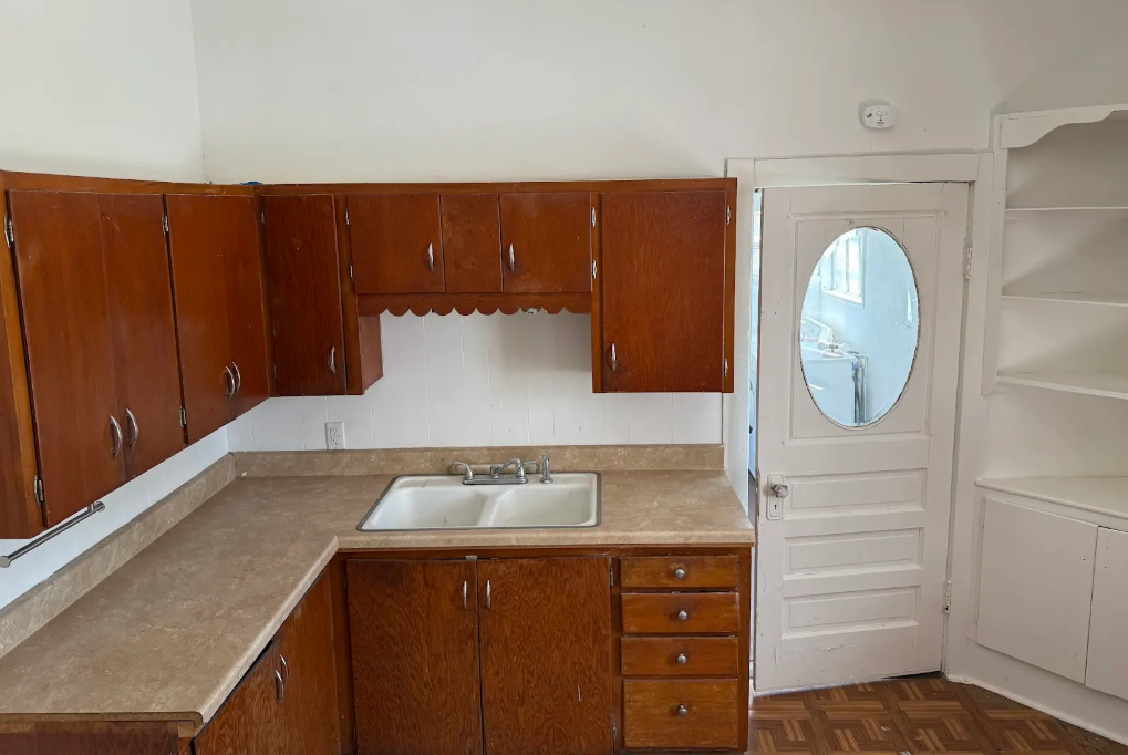 611 N Springfield Ave #NA - Photo 4 of 18