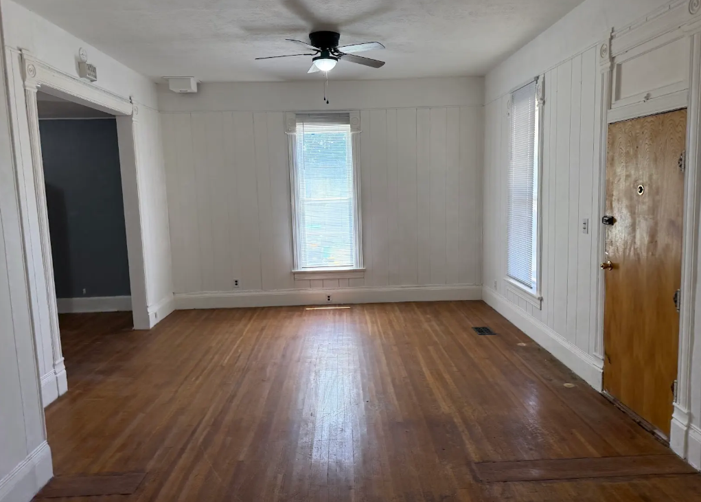 611 N Springfield Ave #NA - Photo 7 of 18