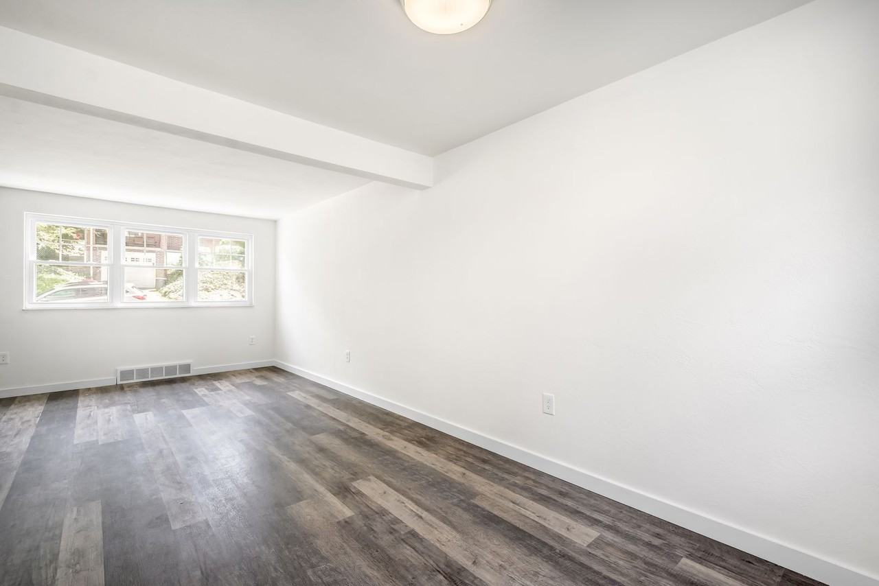 2126 Fairland St - Photo 5 of 20