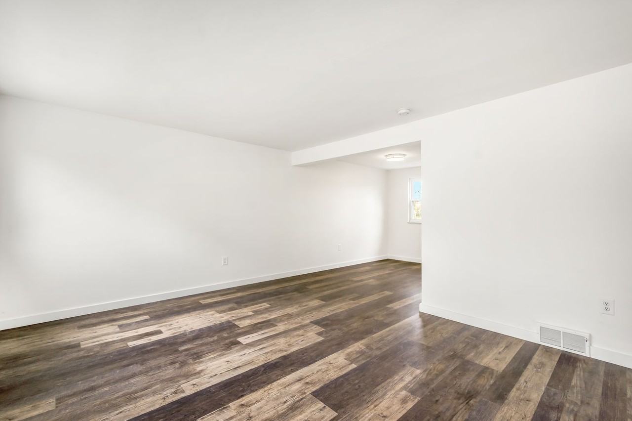 2126 Fairland St - Photo 6 of 20
