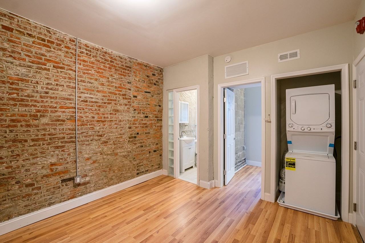 1126 E Passyunk Ave - Photo 5 of 21