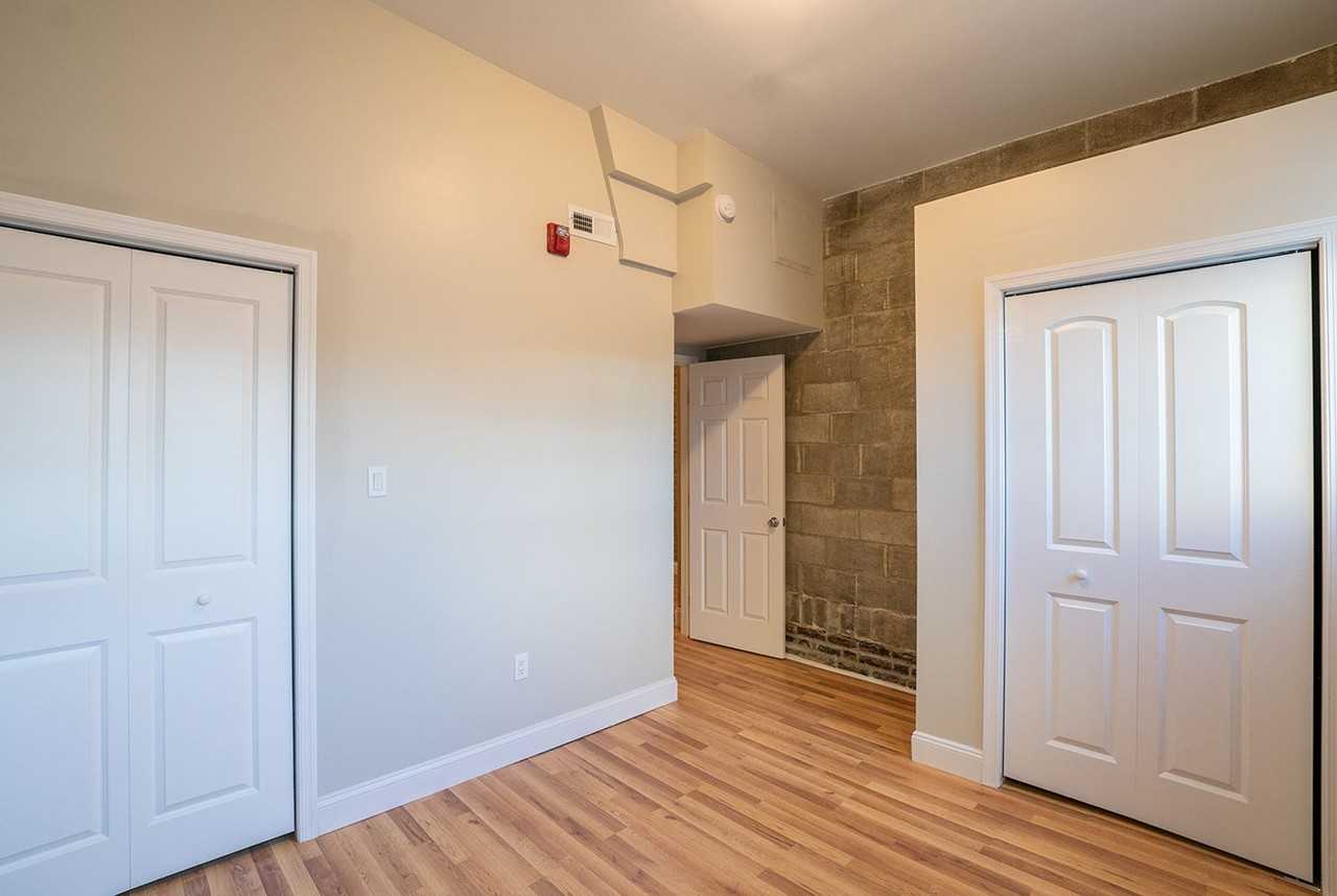 1126 E Passyunk Ave - Photo 7 of 21