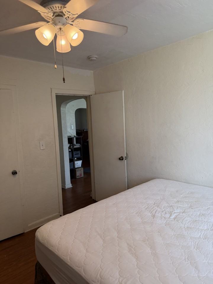 501 Frances Ter #D - Photo 4 of 24