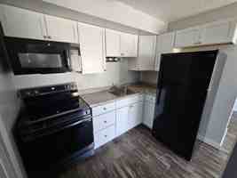 featured image of 919 Gould St #11