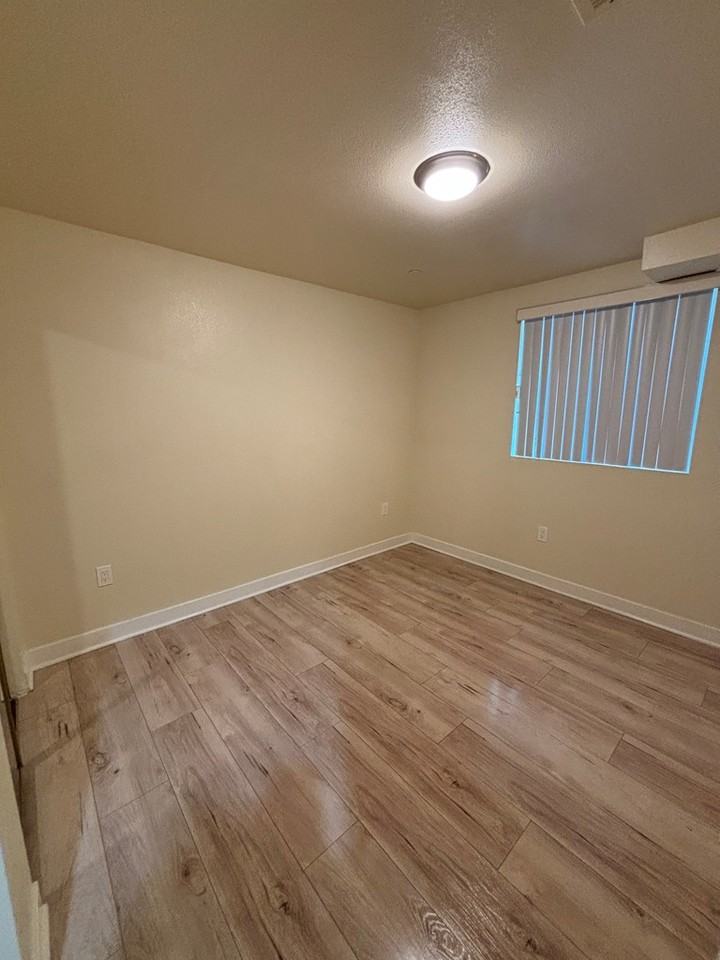 3908 Halldale Avenue - Photo 6 of 23