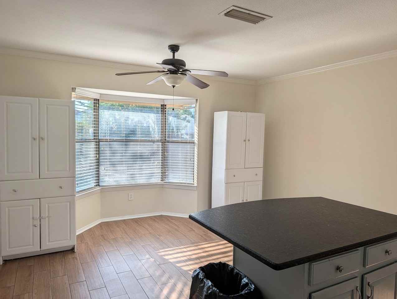 1747 Delaford Dr #NA - Photo 4 of 16