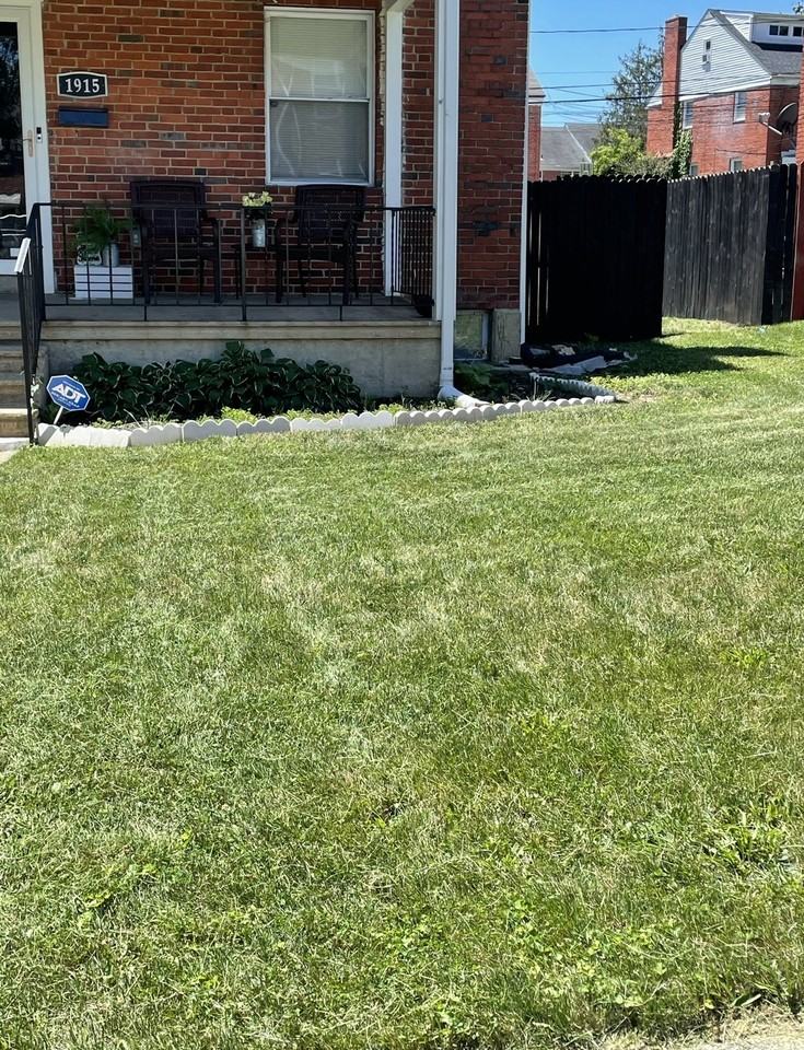 1915 Hillenwood Rd - Photo 2 of 21