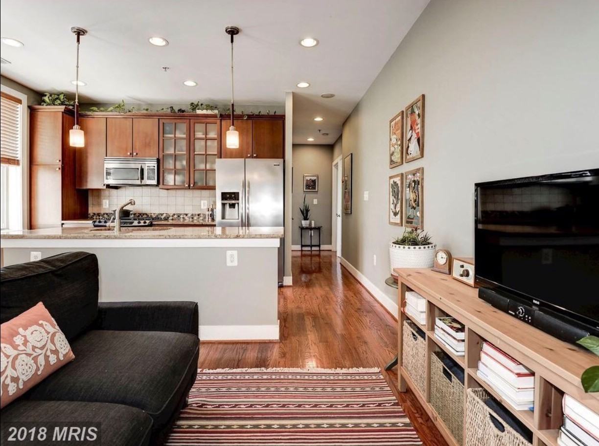1718 1st St Nw #4 - Photo 2 of 23