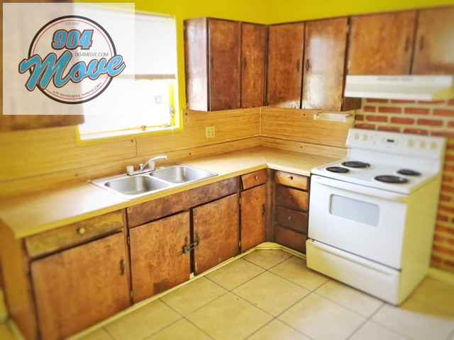 4336 Harlow Blvd - Photo 3 of 8