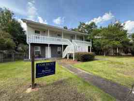 3238 Redwood Ln Apt A #Apt A - Photo 1 of 1