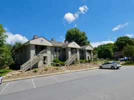 featured image of 804 Abbey Cir
