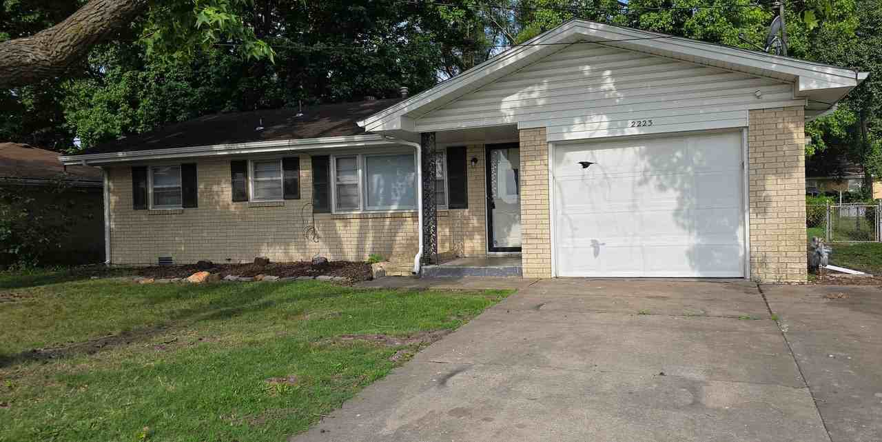2223 N Link Ave