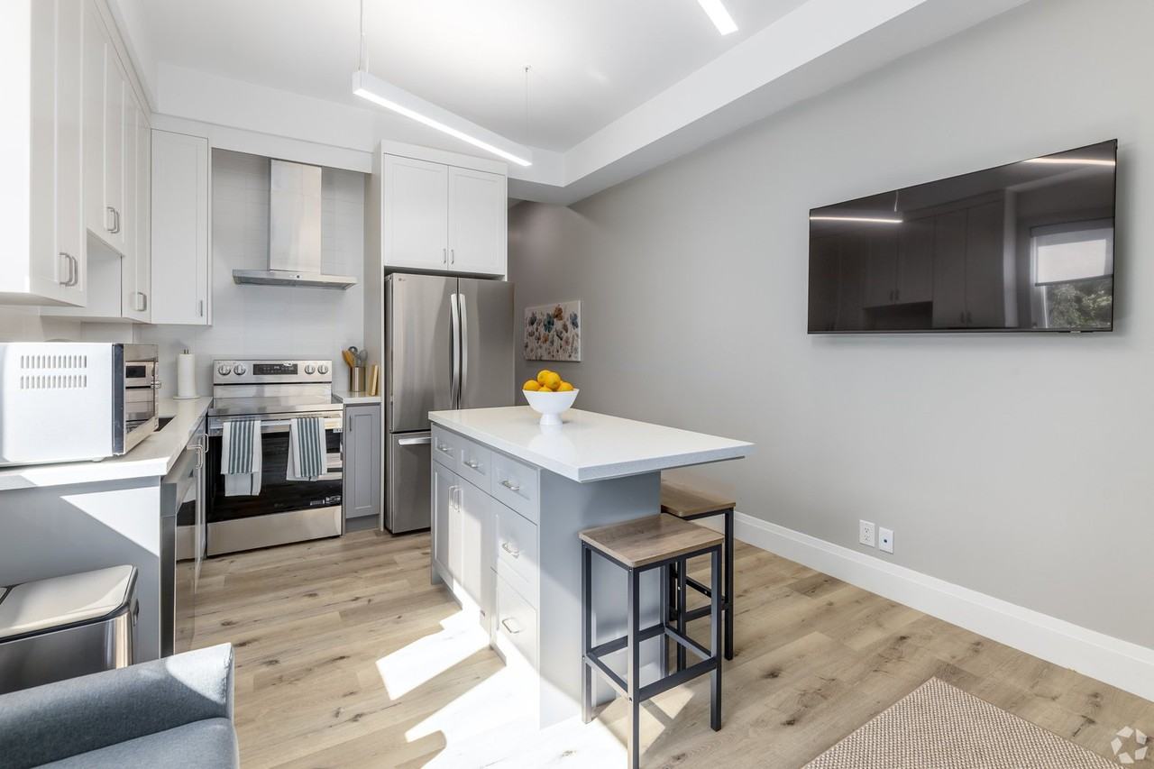 1355 Military Trail - Photo 4 of 41