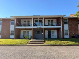 featured image of 2831 N Ohenry Blvd