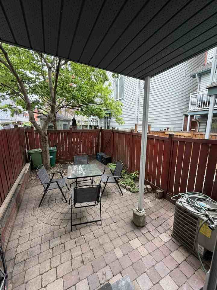 418 Somerset Street West - Photo 5 of 18