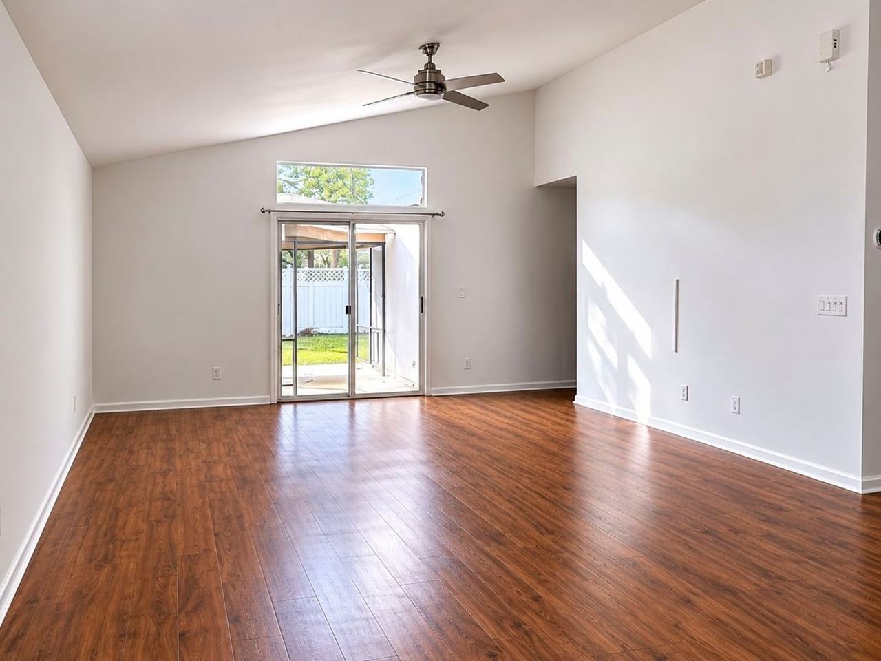 760 S Lilac Loop - Photo 3 of 21