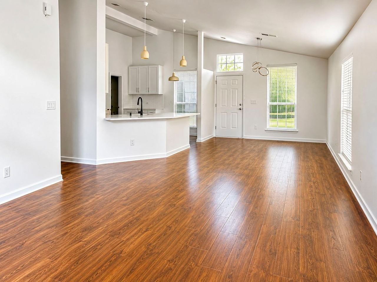 760 S Lilac Loop - Photo 4 of 21