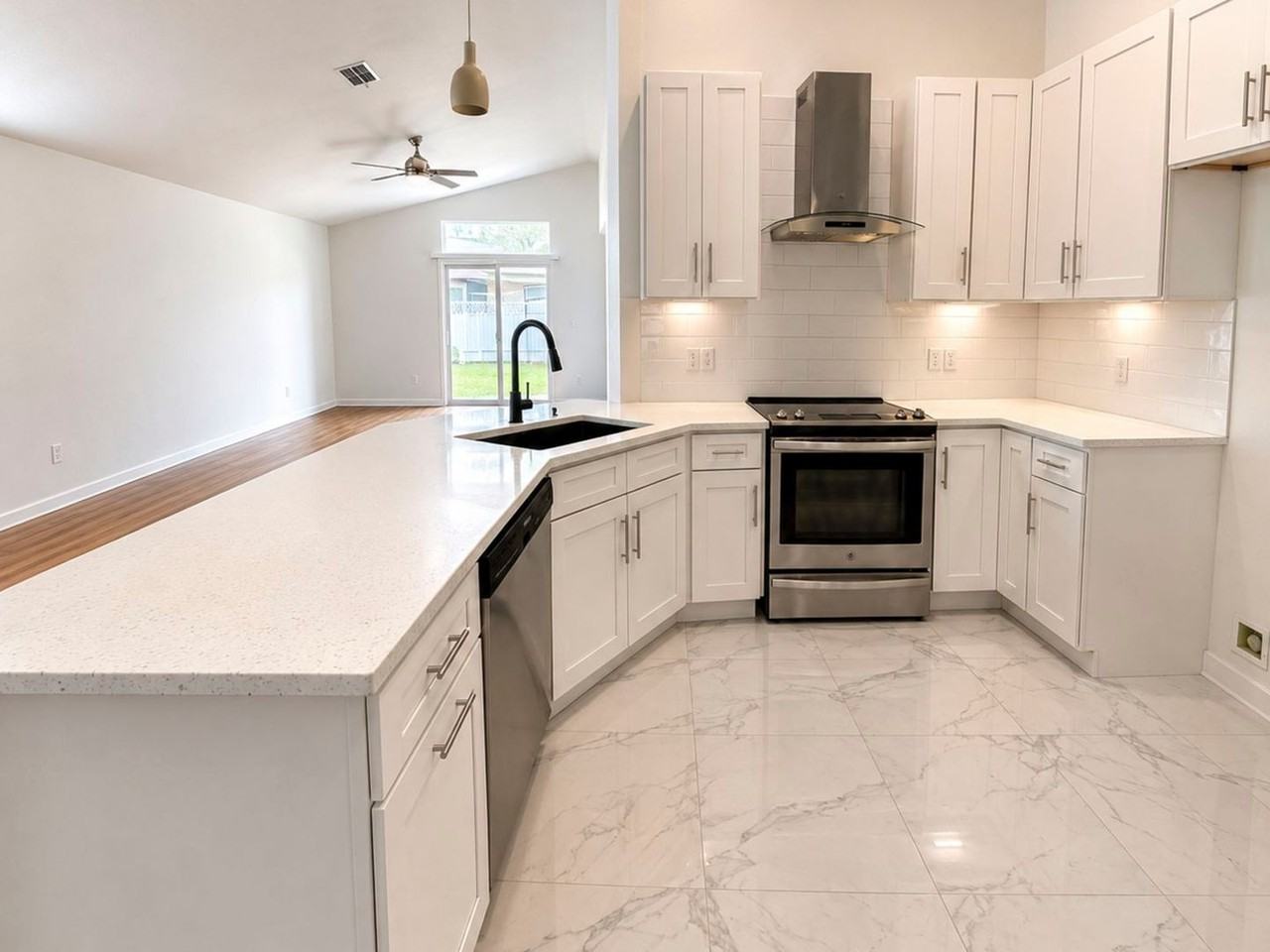 760 S Lilac Loop - Photo 7 of 21