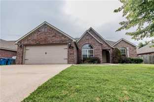 3007 Sw Gumleaf Rd - Photo 1 of 1