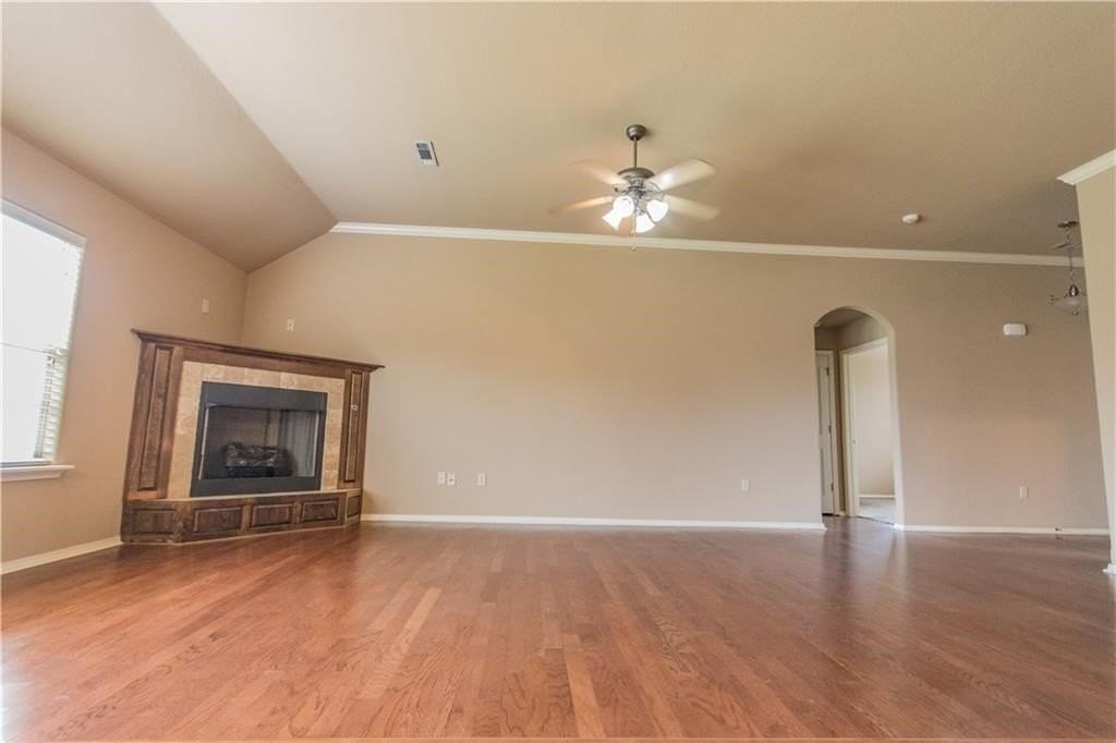 3007 Sw Gumleaf Rd - Photo 3 of 13