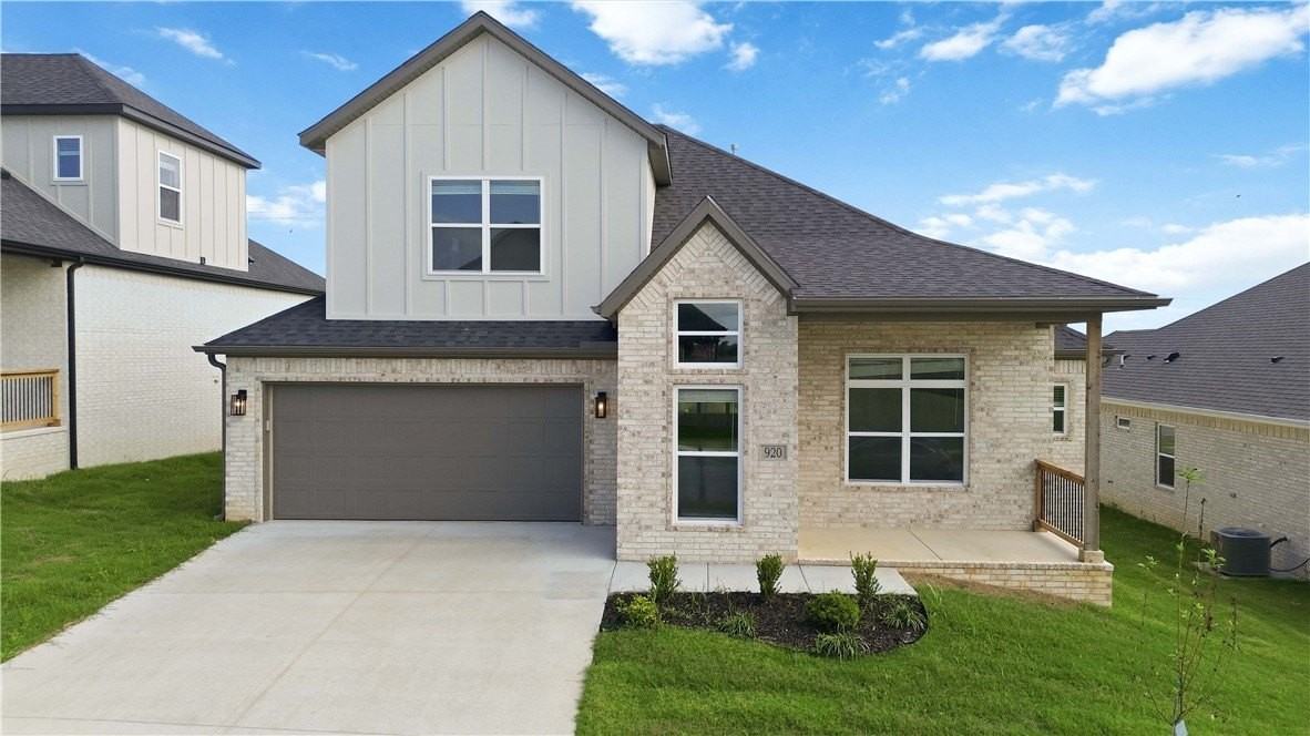 920 Trestle Ln - Photo 2 of 30