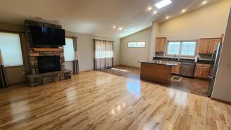 1329 Pinecrest Ln - Photo 1 of 1
