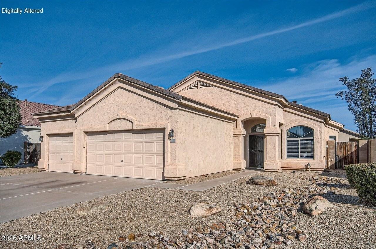 658 E Ranch Rd - Photo 2 of 27