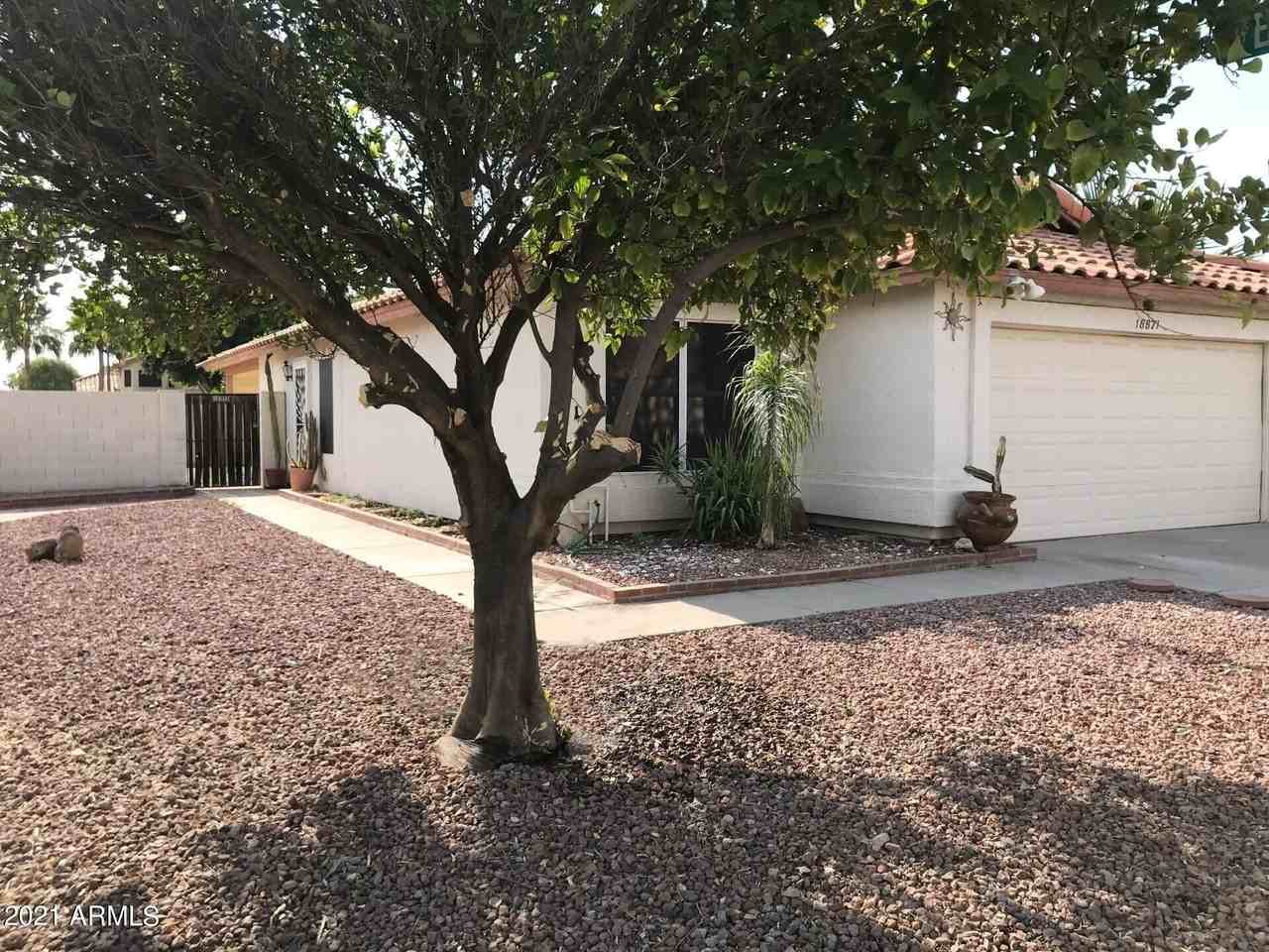 18871 N 75th Dr - Photo 2 of 13