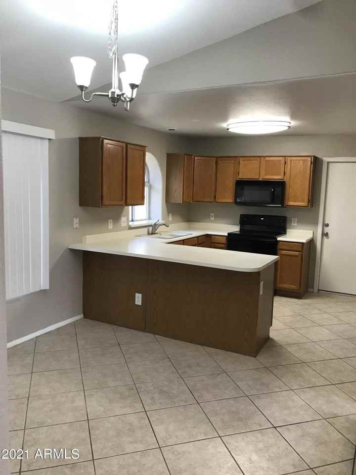 18871 N 75th Dr - Photo 3 of 13