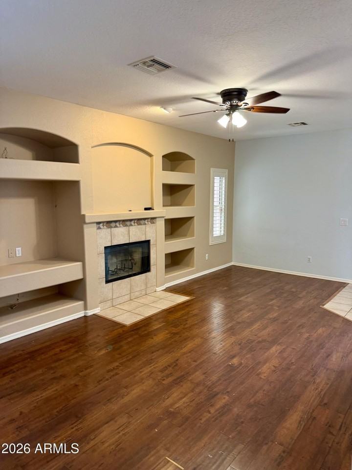 38719 N 7th St - Photo 5 of 34