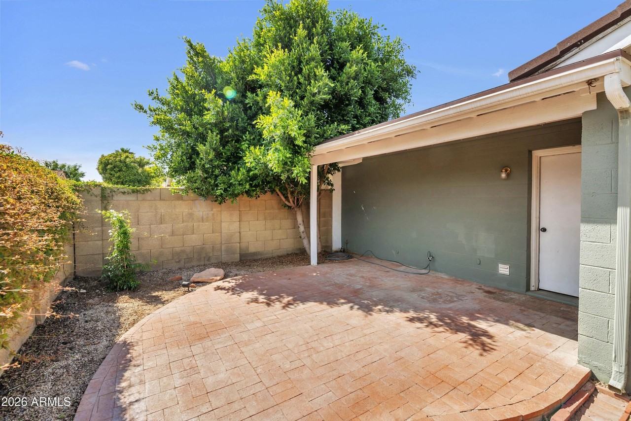 229 E Anderson Ave - Photo 4 of 22
